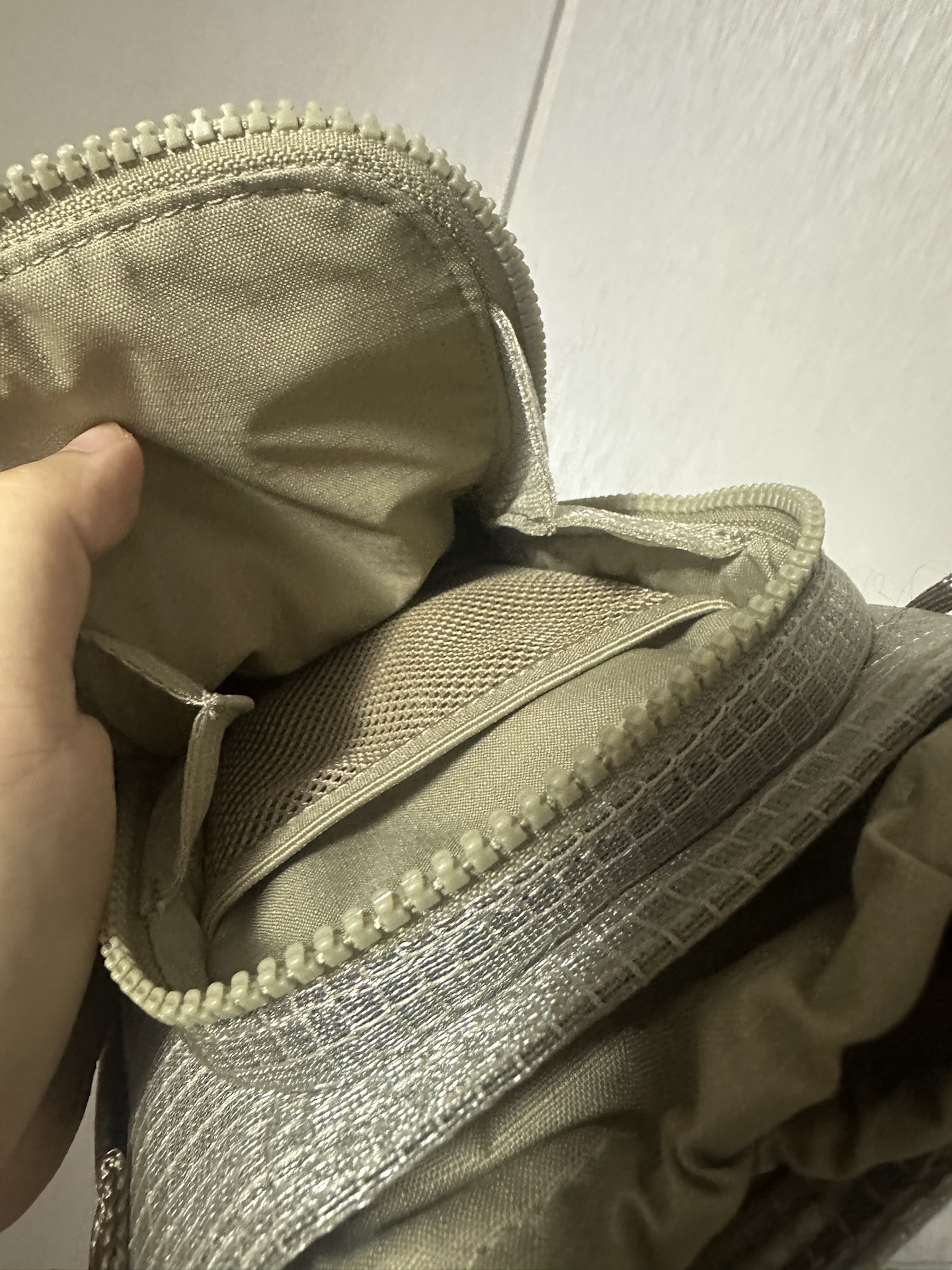 custom review-Lululemon Цветовые блоки Водяная бутылка Сумка через плечо Унисекс Цвет дуба Коричневый Мокко Лаймовый Желтый Зеленый