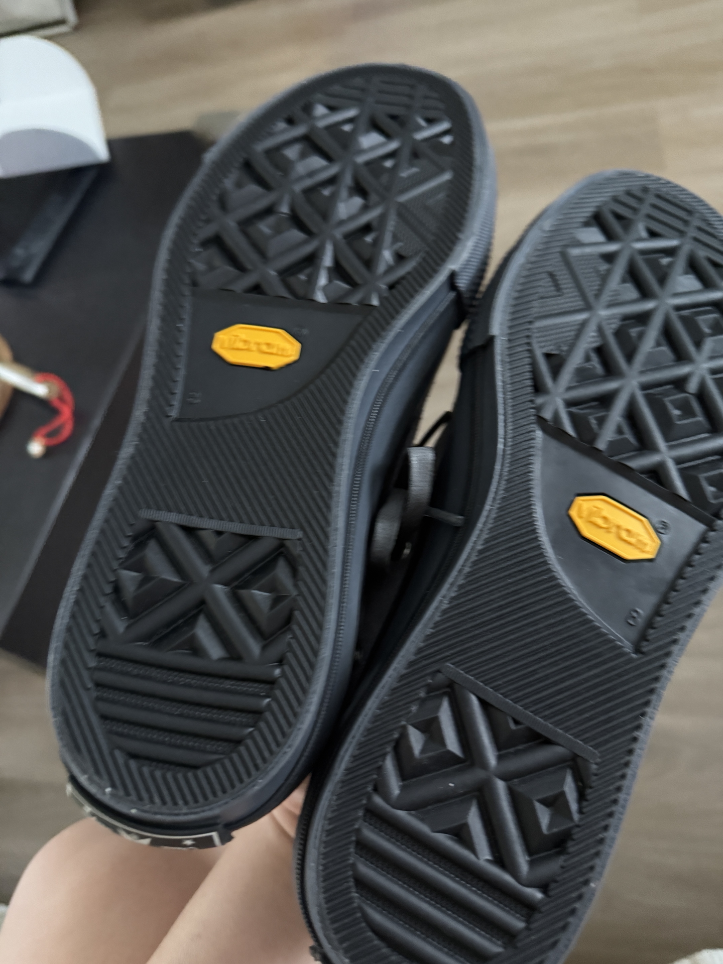 custom review-Конверс ADDICT CHUCK TAYLOR Устойчивые к истиранию Амортизирующие Низкие Кеды Унисекс Серый Черный