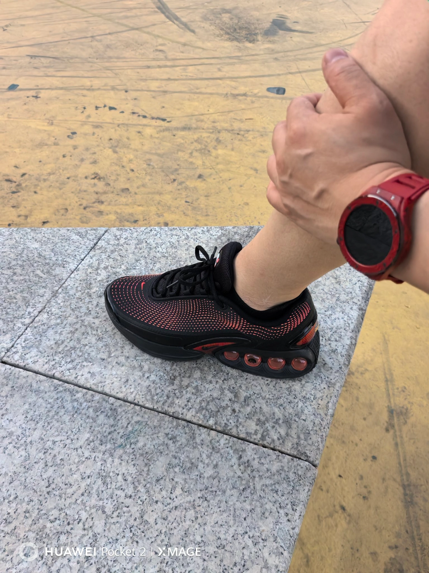 custom review-Nike Air Max Dn Дышащая Поддержка Низкий Топ Повседневная Беговая Обувь Унисекс Черный Красный