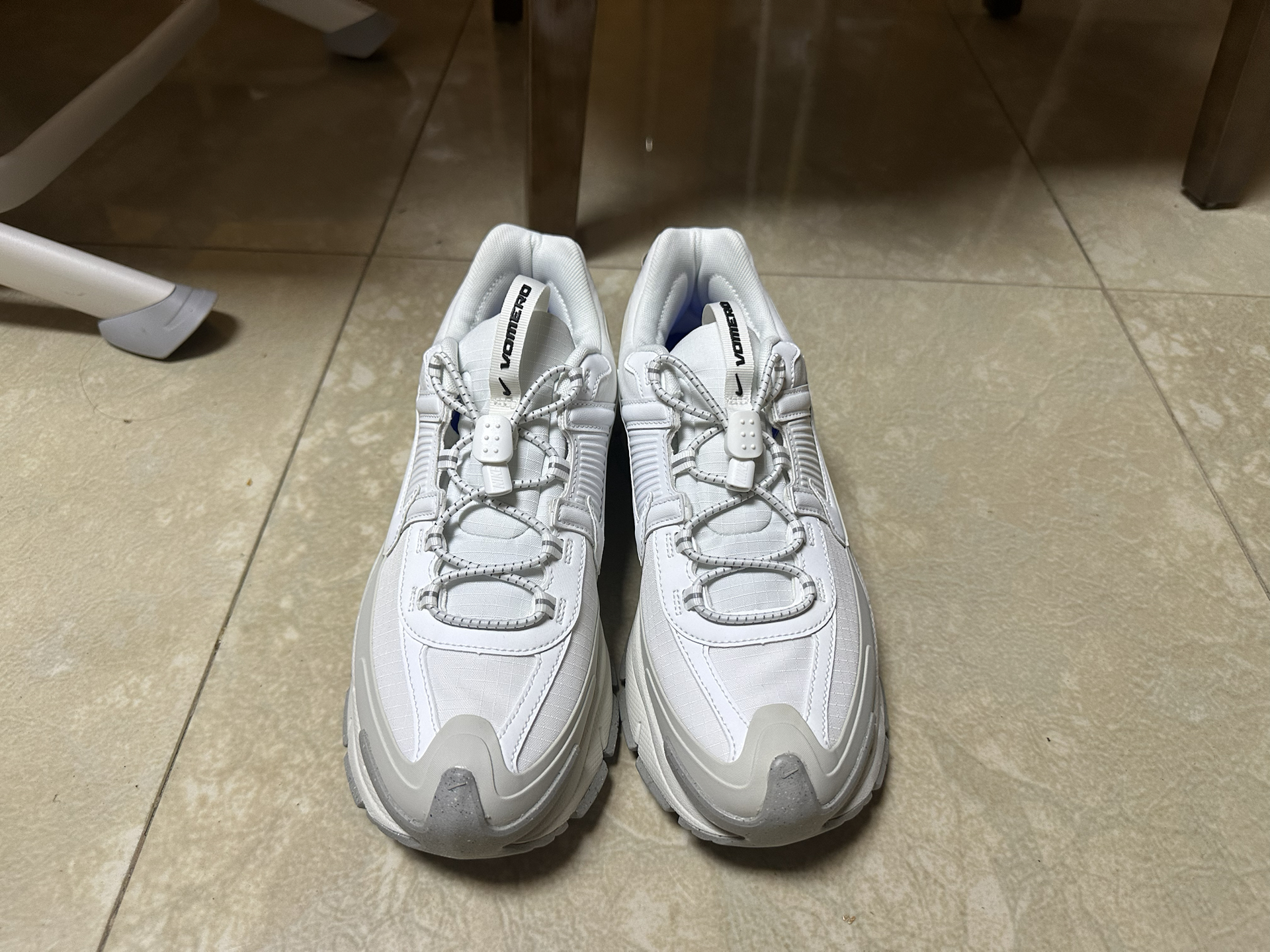 custom review-Nike ZOOM VOMERO ROAM Low Топ Повседневный Бег по тропам Тренировки Для Городских Путь Беговые кроссовки Унисекс Белый