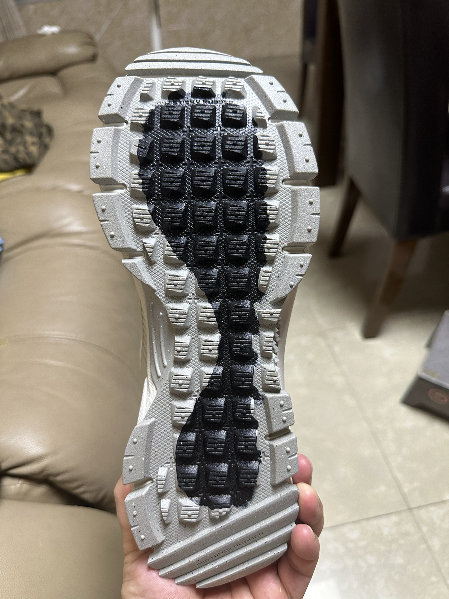 custom review-Nike ZOOM VOMERO ROAM Low Топ Повседневный Бег по тропам Тренировки Для Городских Путь Беговые кроссовки Унисекс Белый