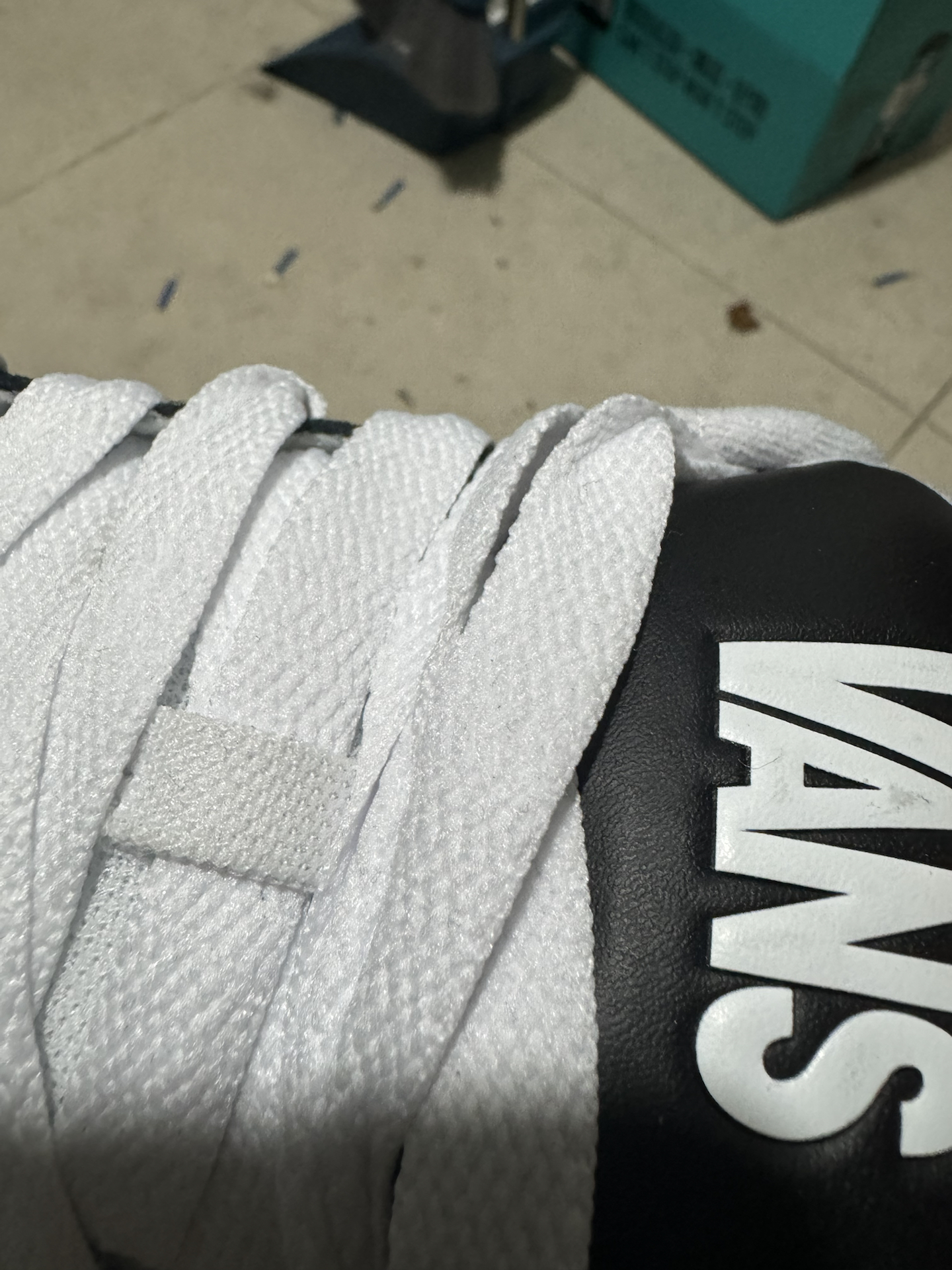 custom review-Vans Hylane Аbrasion Resistant Низкие Кроссовки для скейтбординга Унисекс Черный Белый