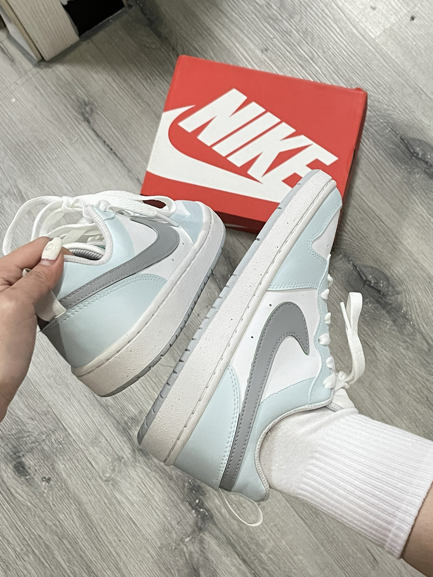 谁能拒绝nike板鞋搭配白色袜子啊!