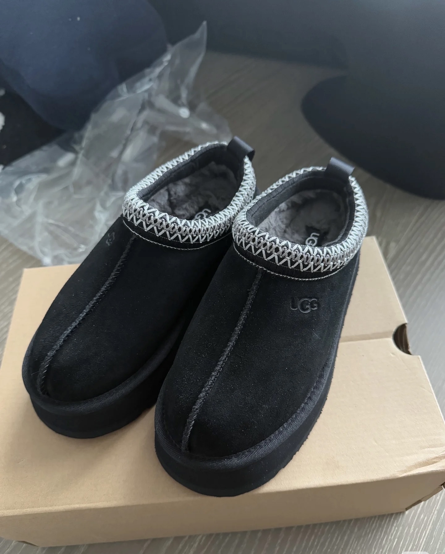 custom review-UGG Tazz Аbrasion Resistant визуально увеличивает рост Низкий Топ Повседневная обувь Женская Черная