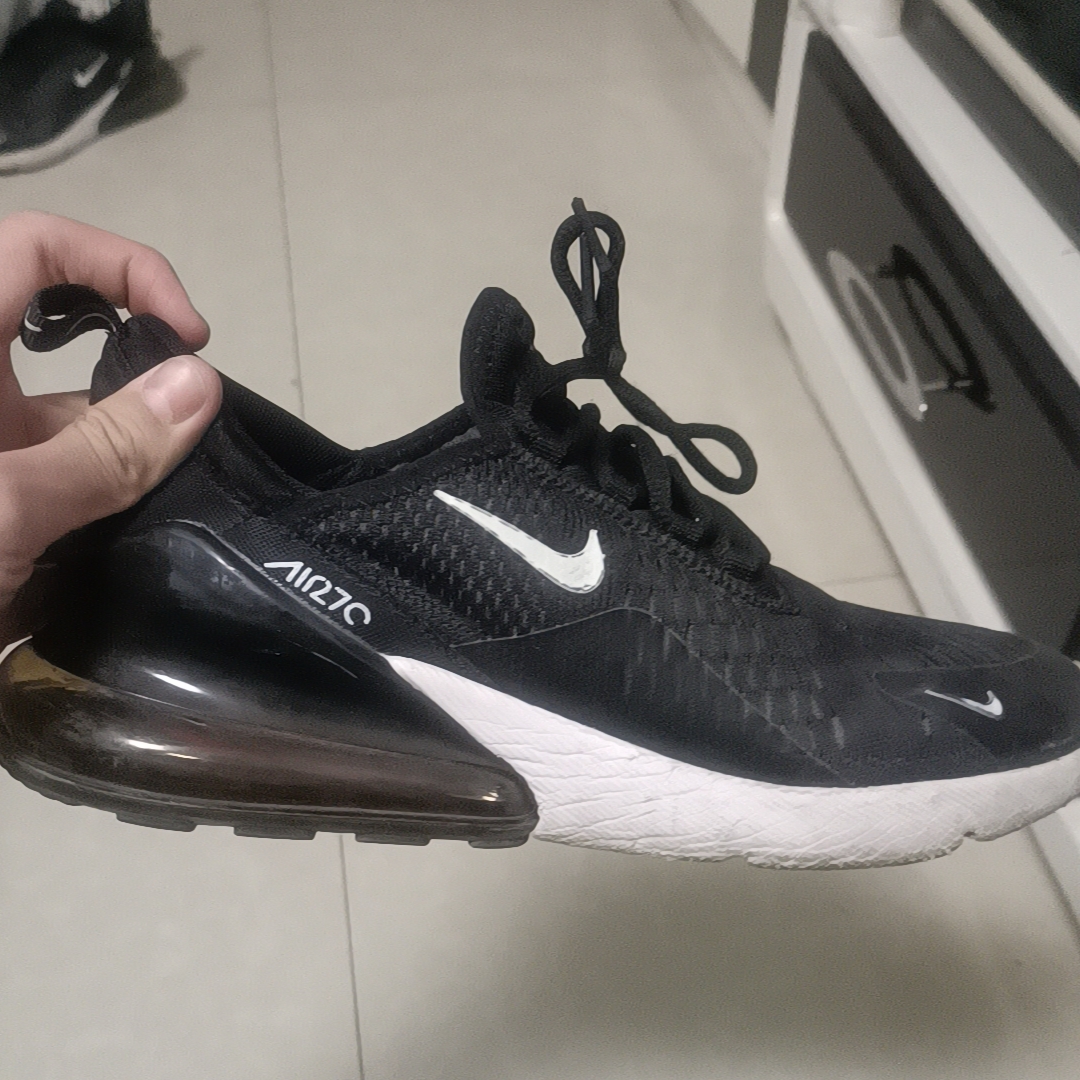 how to spot fake air 270
