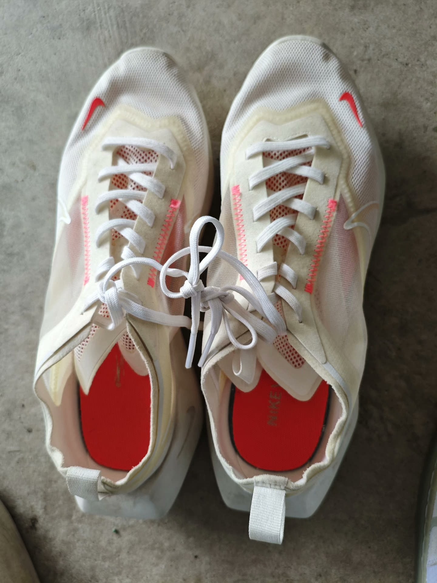 how to clean nike vista lite