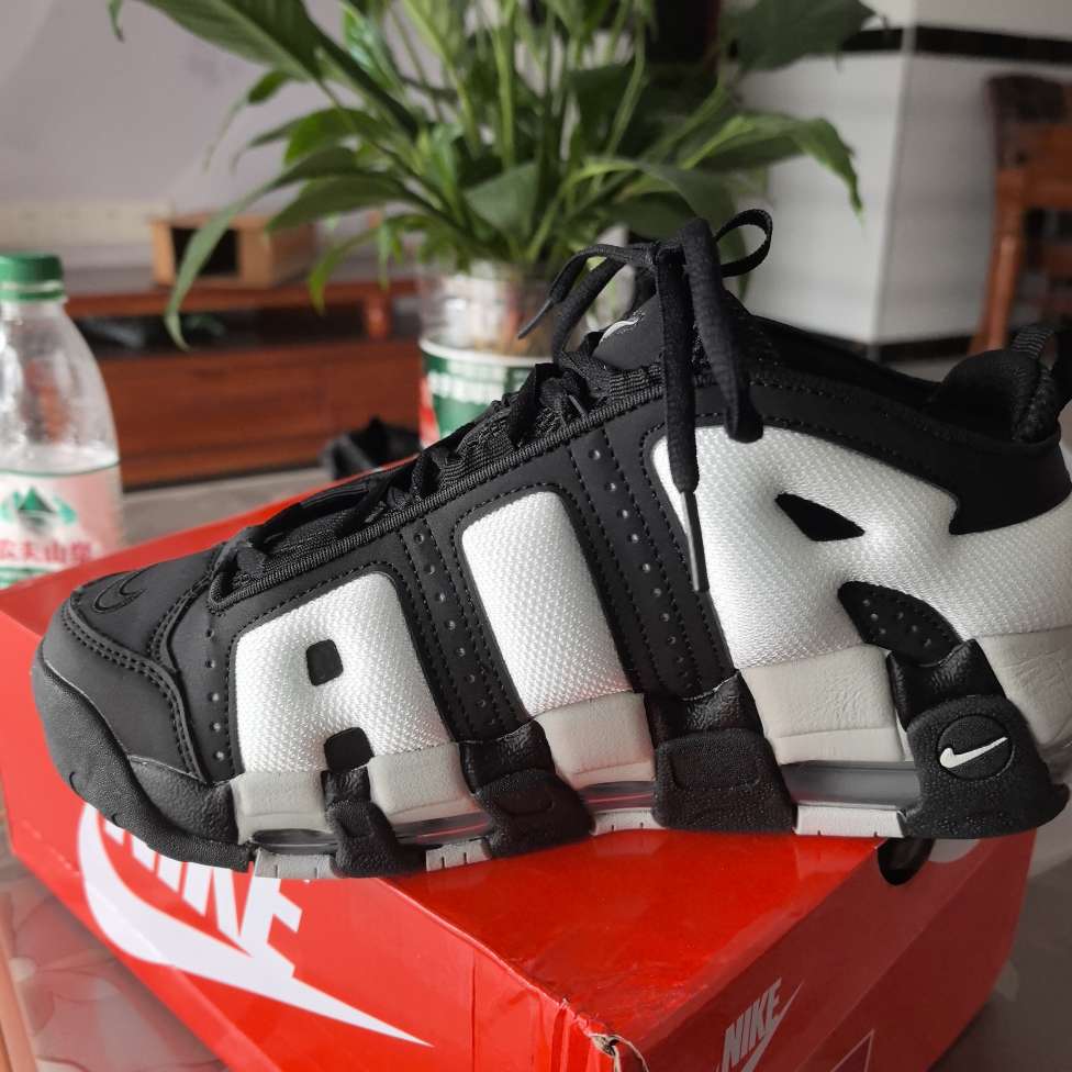 nike uptempo real vs fake