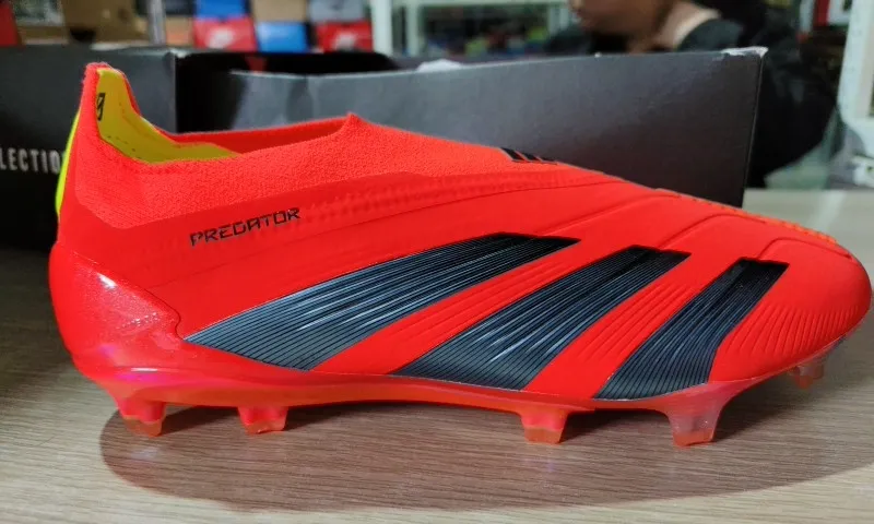 adidas gazelle silver green womens adidas PREDATOR LEAGUE LACELESS Firm Ground Soccer Cleats main image 1