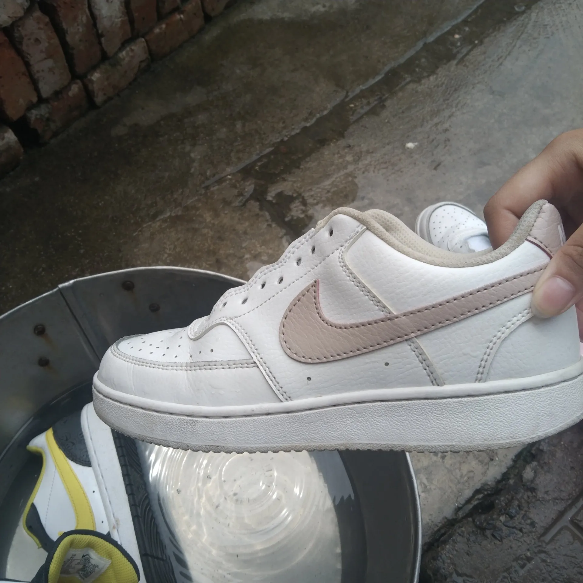 POIZON