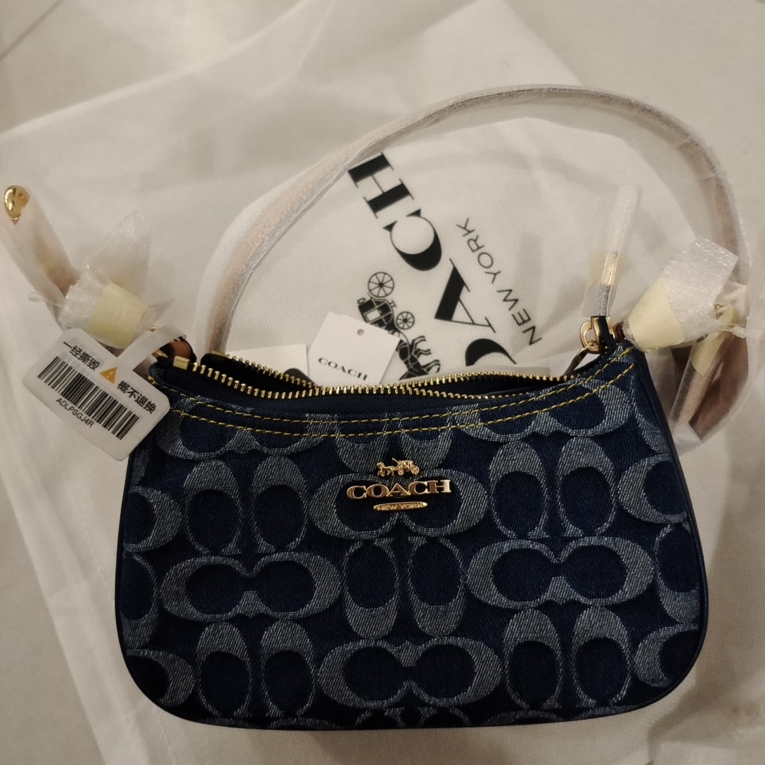 美品　Coach Denim Aacessory Porch Bag Coach Denim Handbag