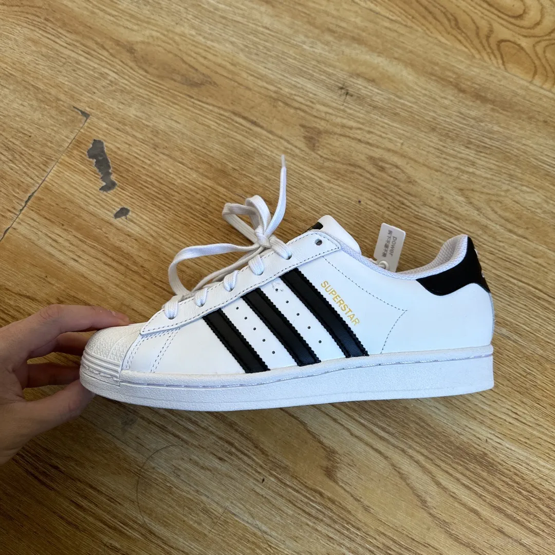 Black and White Adidas Womens ShoesHow to Spot Fakes (2025) - POIZON Black and White Adidas Womens ShoesHow to Spot Fakes (2025) - POIZON