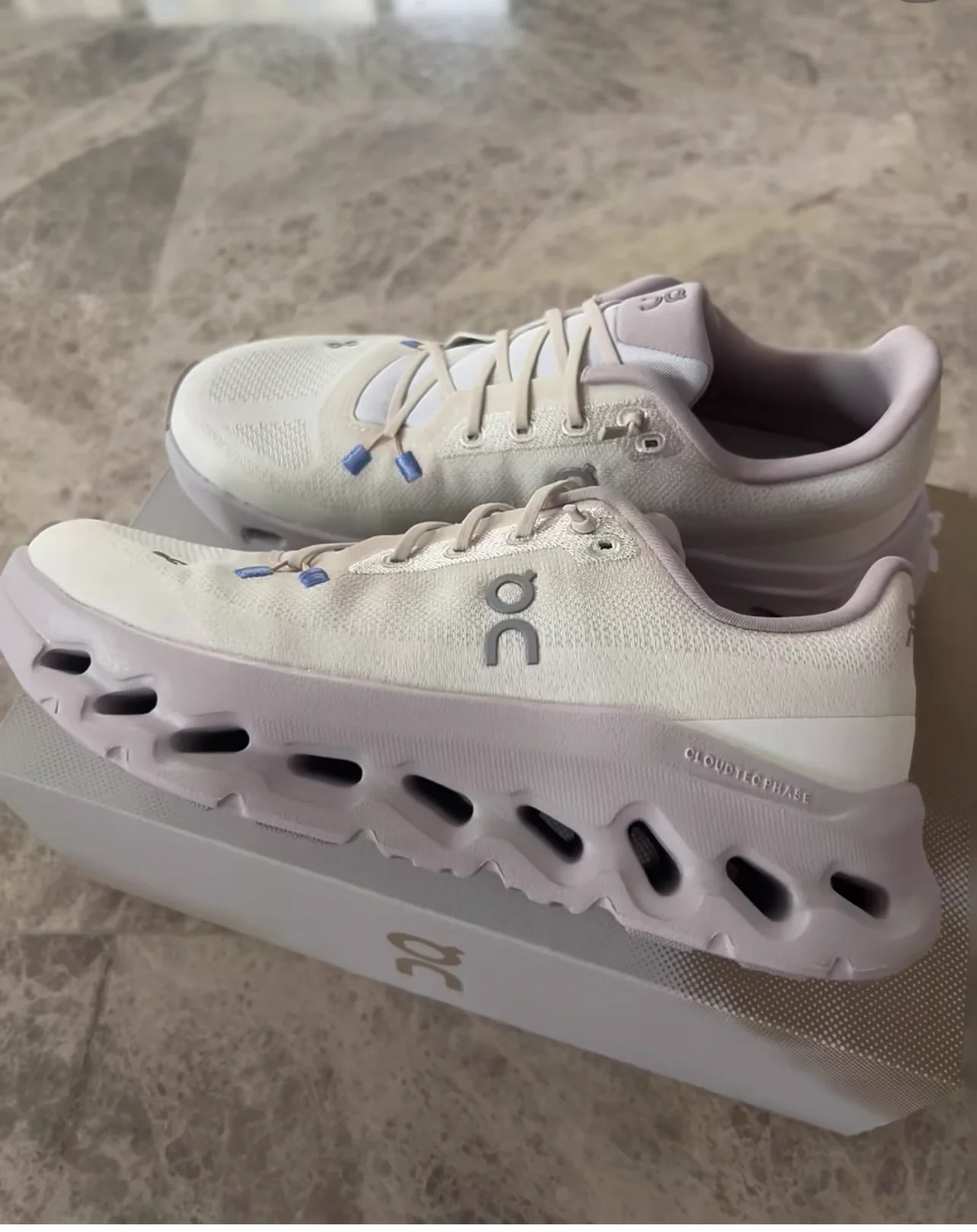 custom review-On CLOUDTILT Дышащая Поддержка Низкий Топ Повседневные Беговые Кроссовки Женские Бежевый Фиолетовый