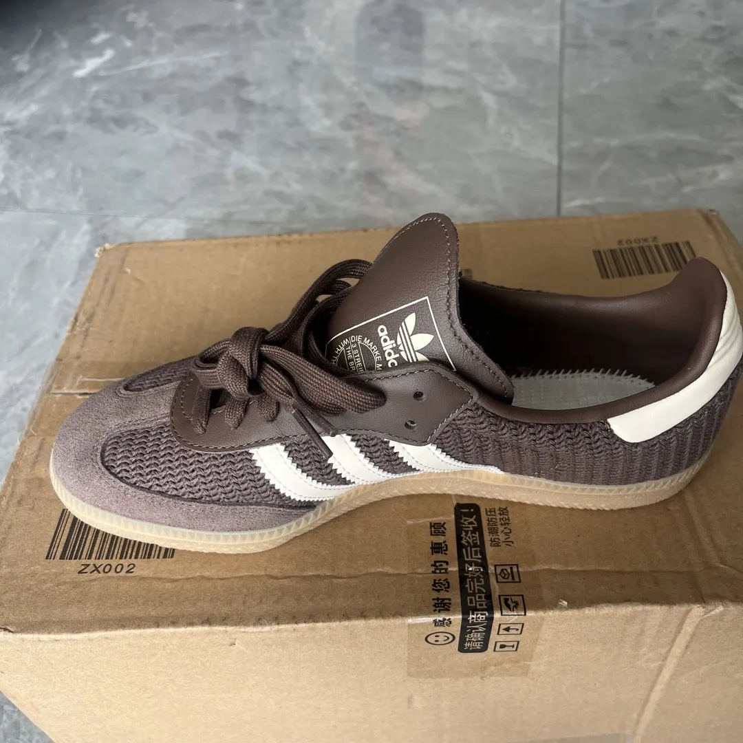 Real vs FakeAdidas Samba 7.5 Authenticity Check (2025) - POIZON