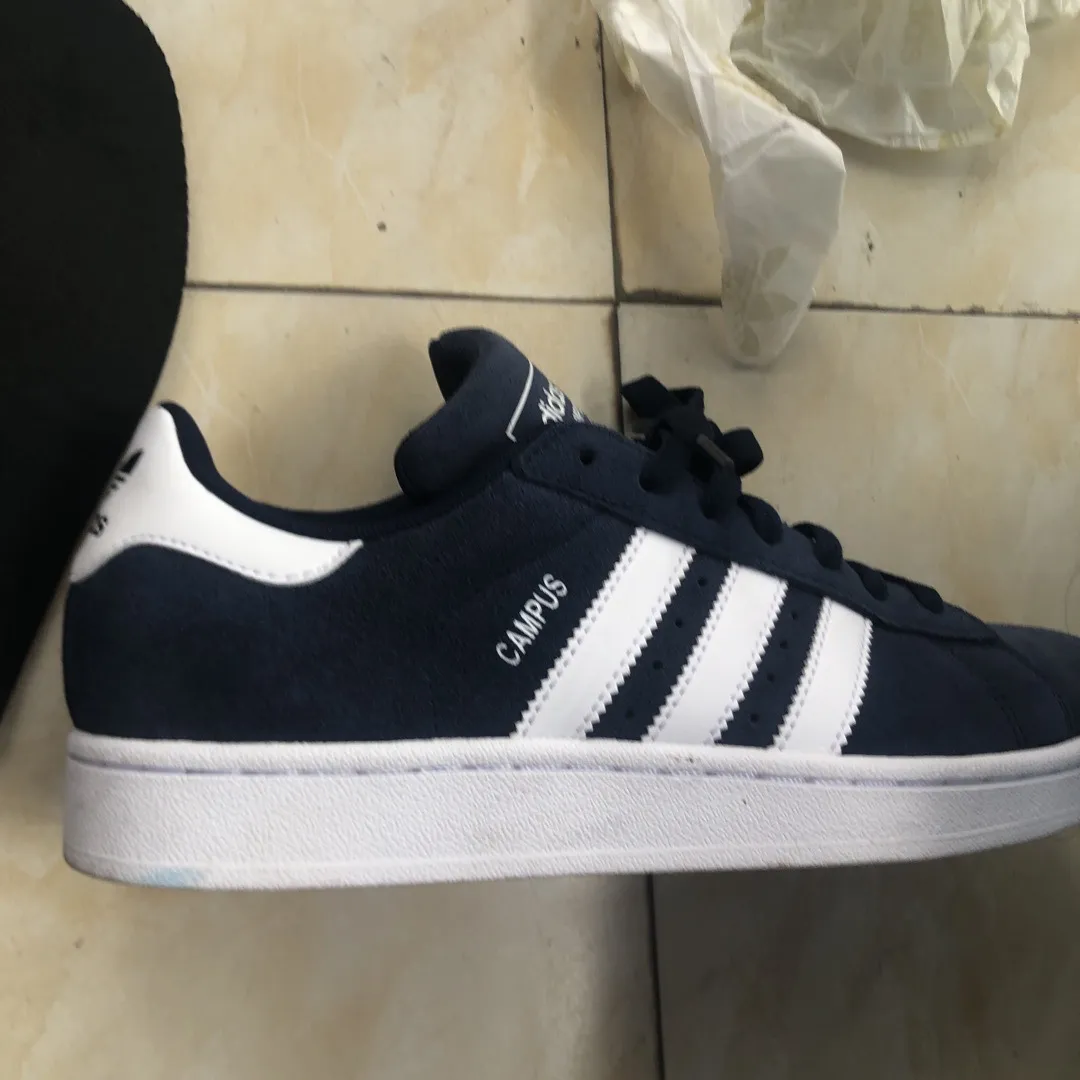Real vs FakeAdidas Campus 2000 Authenticity Check (2025) - POIZON