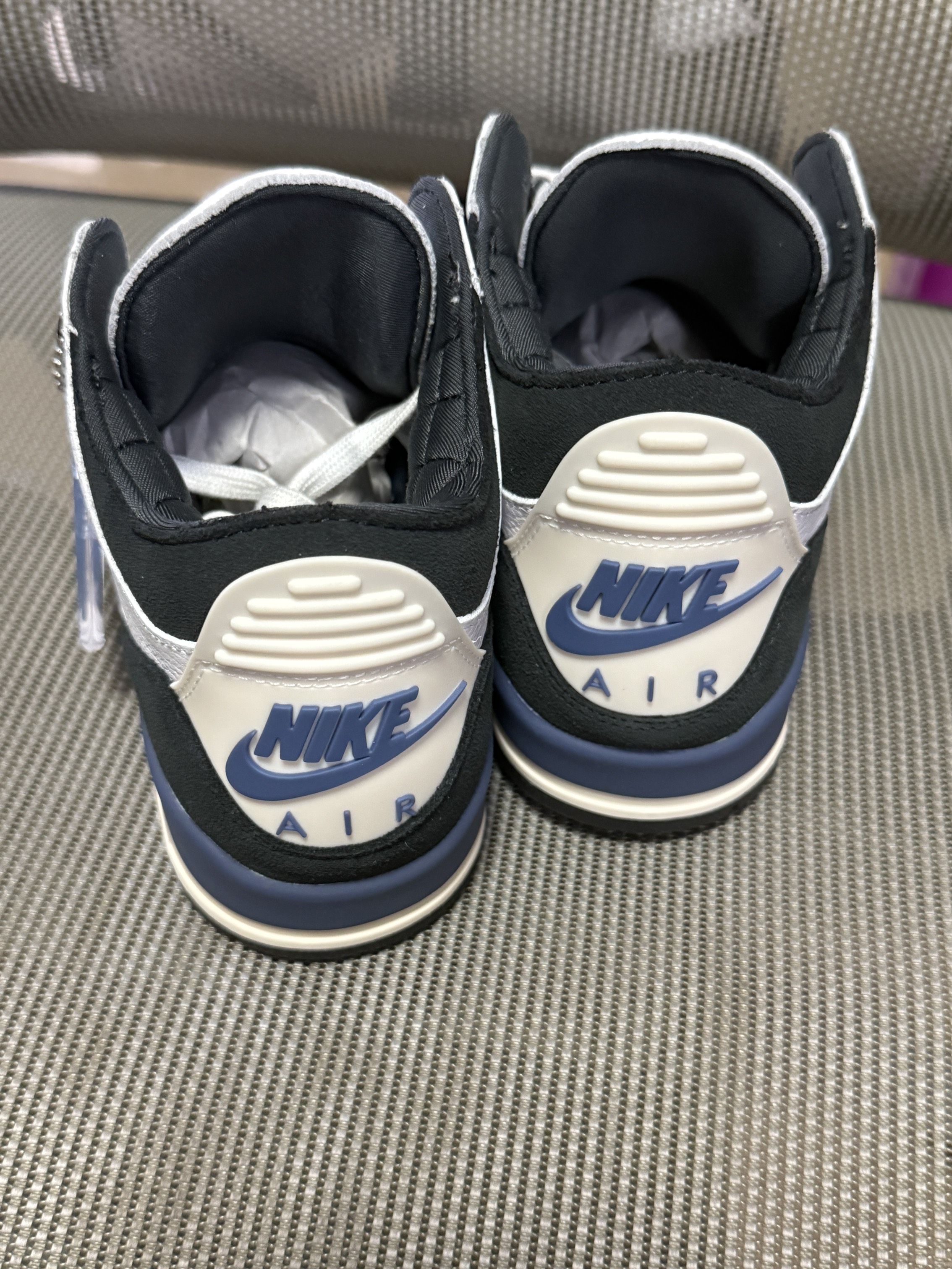 a ma maniere jordan 3 fake