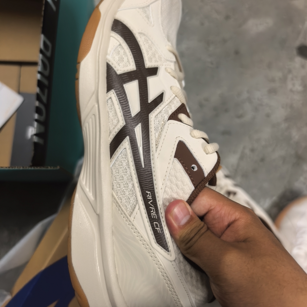 custom review-ASICS RIVRE CF Устойчивая к истиранию низкая обувь для бадминтона унисекс желто-коричневого цвета