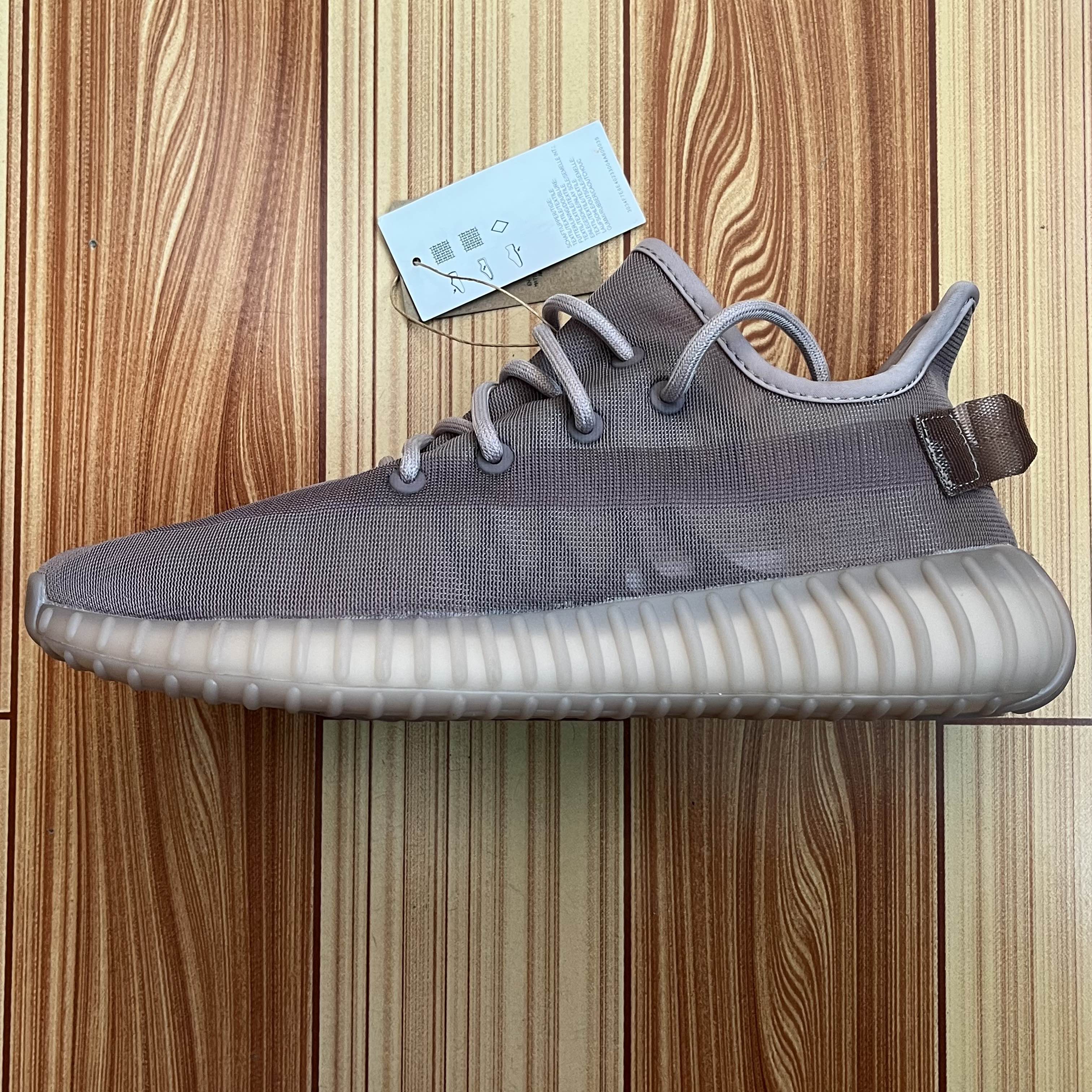 fake mono ice yeezy