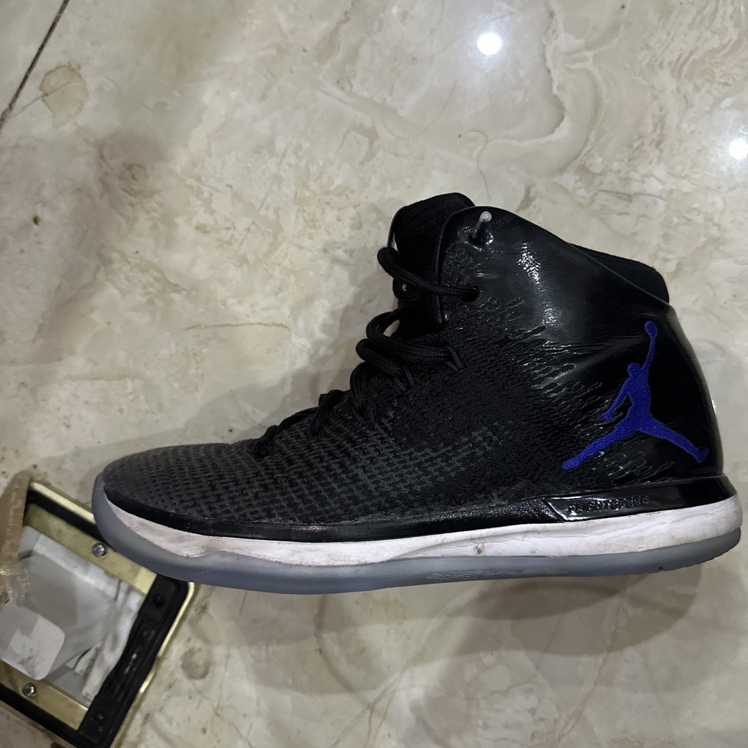 jordan 11 space jam 2009 real vs fake