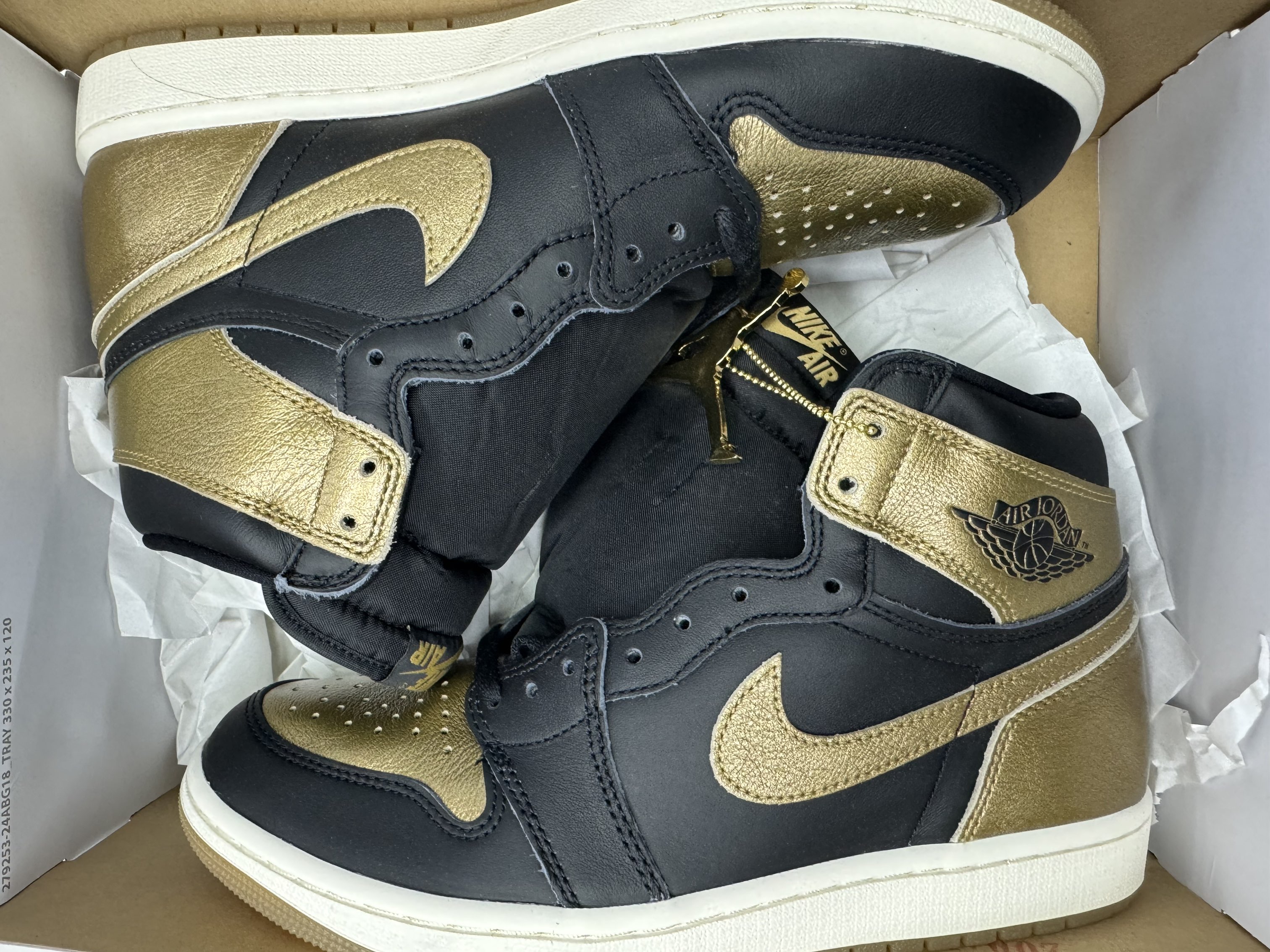 jordan 1 wings logo fake