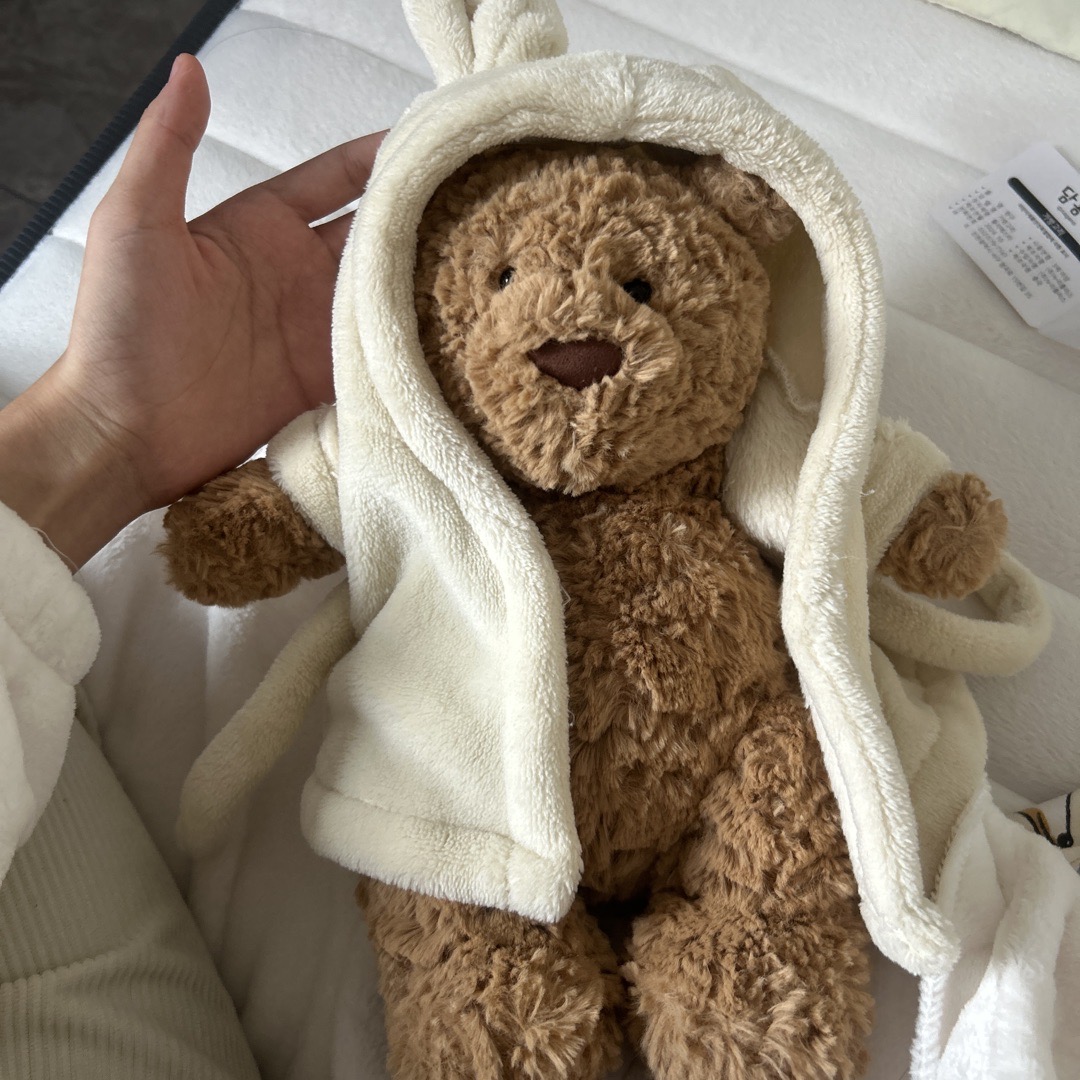 Jellycat Bartholomew Bear Bathrobe：Authentic vs Fake Guide - POIZON