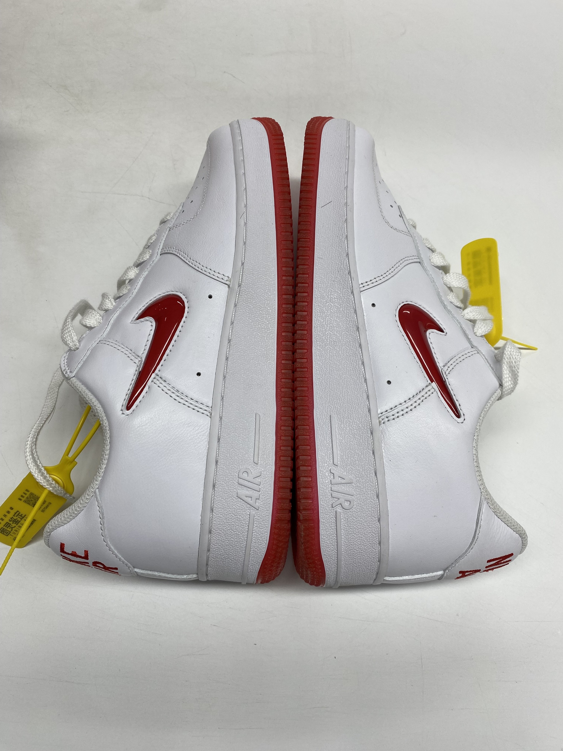 fake off white forces