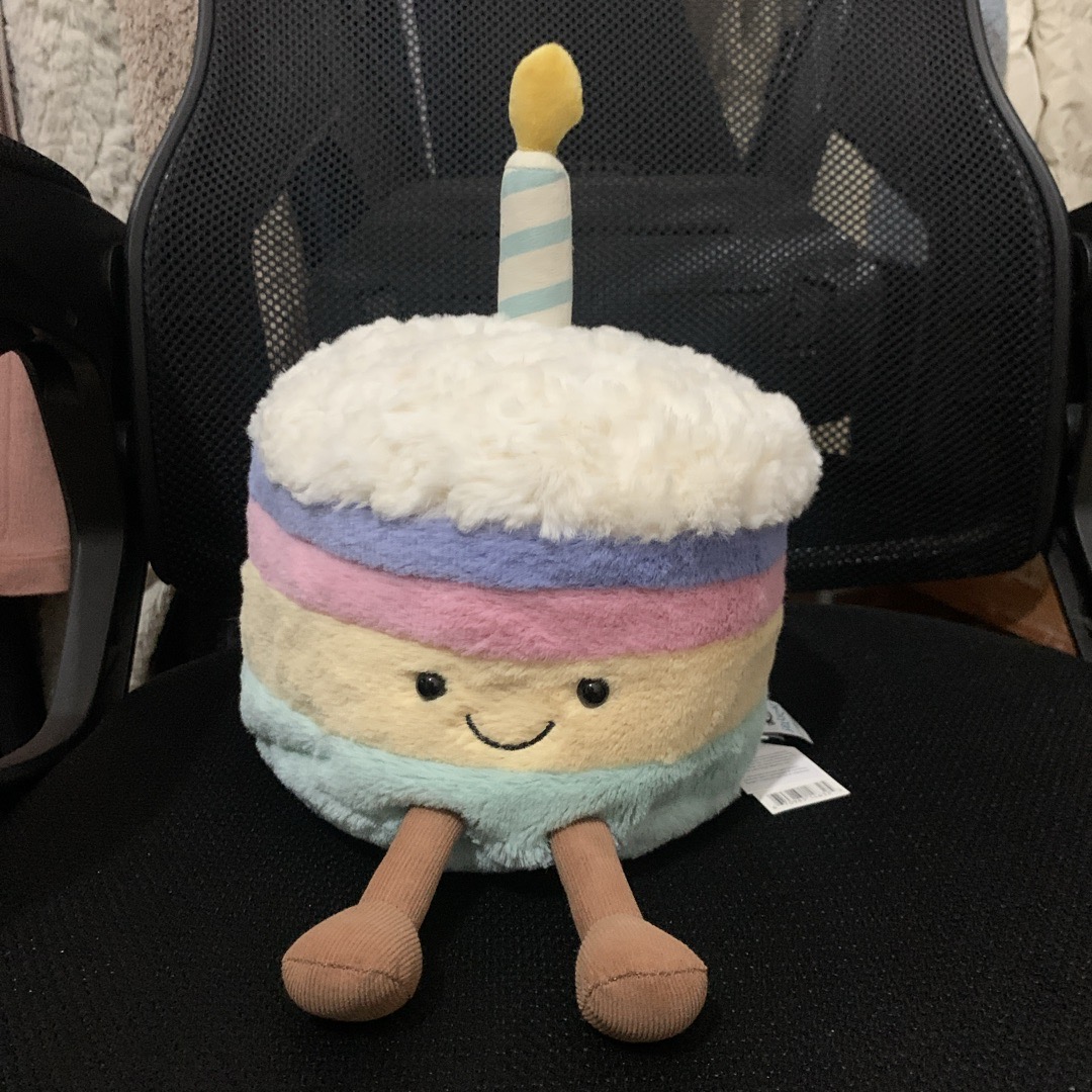 Amuseables Birthday Cake Jellycat：Real vs Fake Guide - POIZON