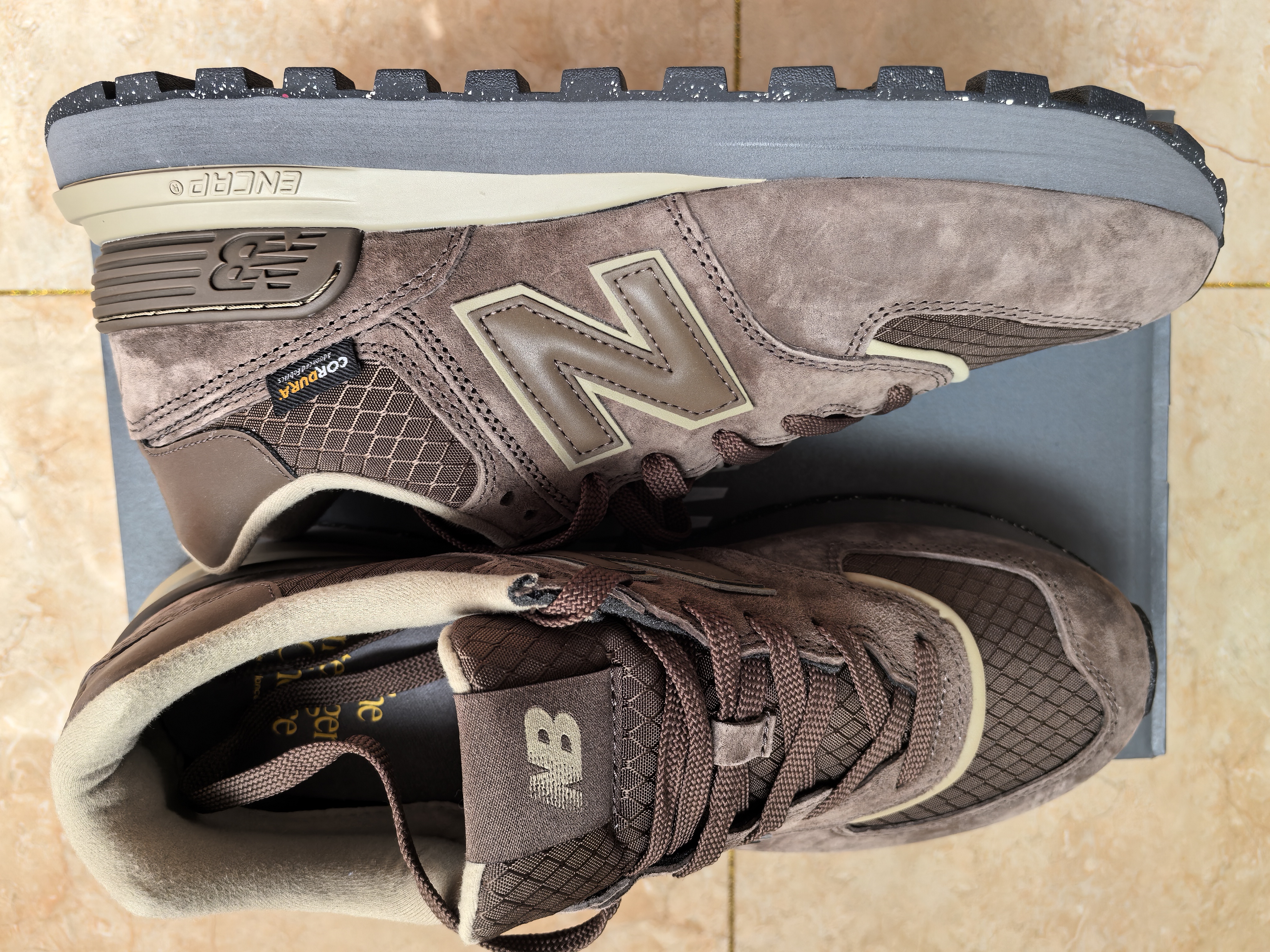 custom review-New Balance NB 574 Устойчивый к истиранию Низкий Топ Повседневная обувь Мужская Серый Коричневый