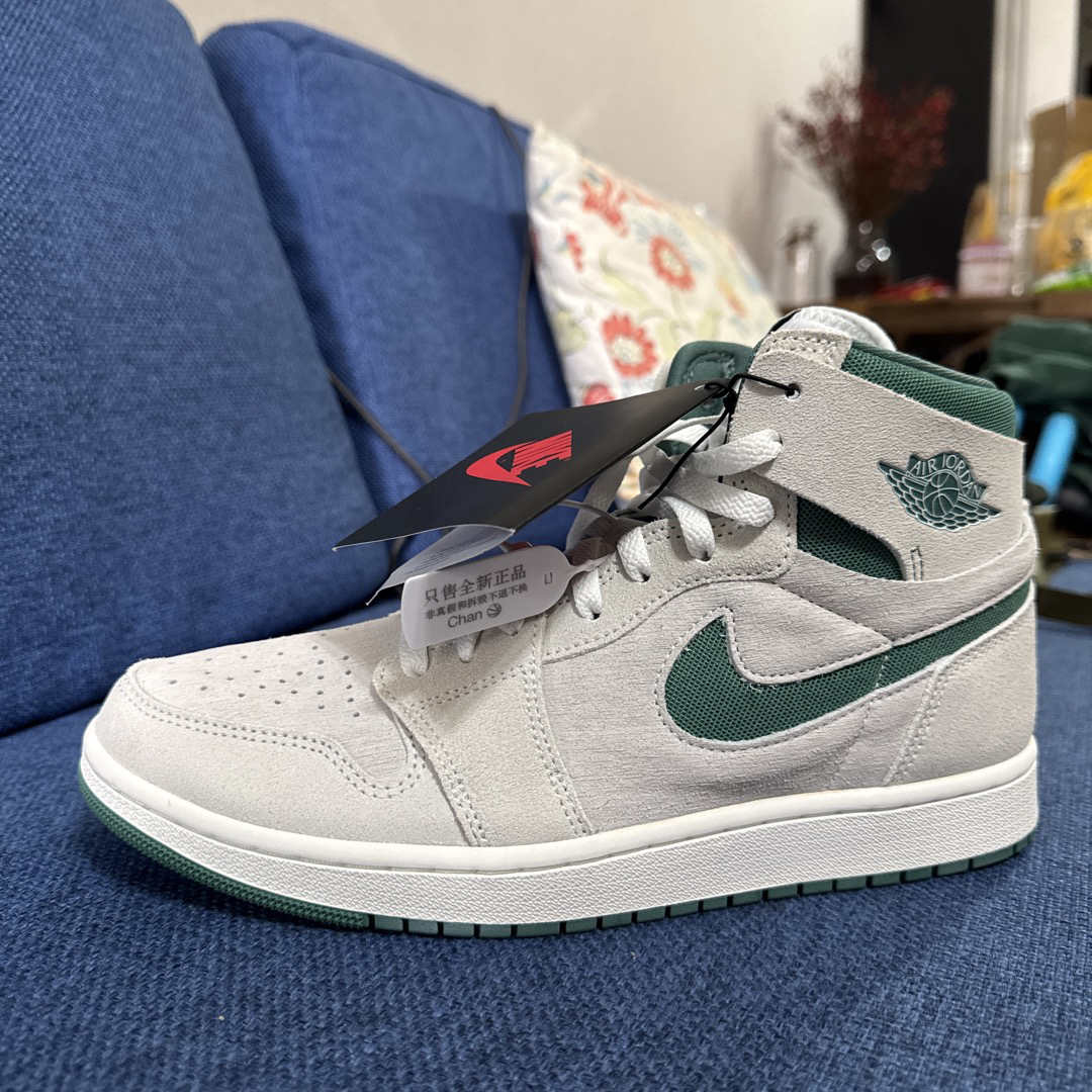 How to Spot Fake：Jordan 1 Zoom Cmft - POIZON