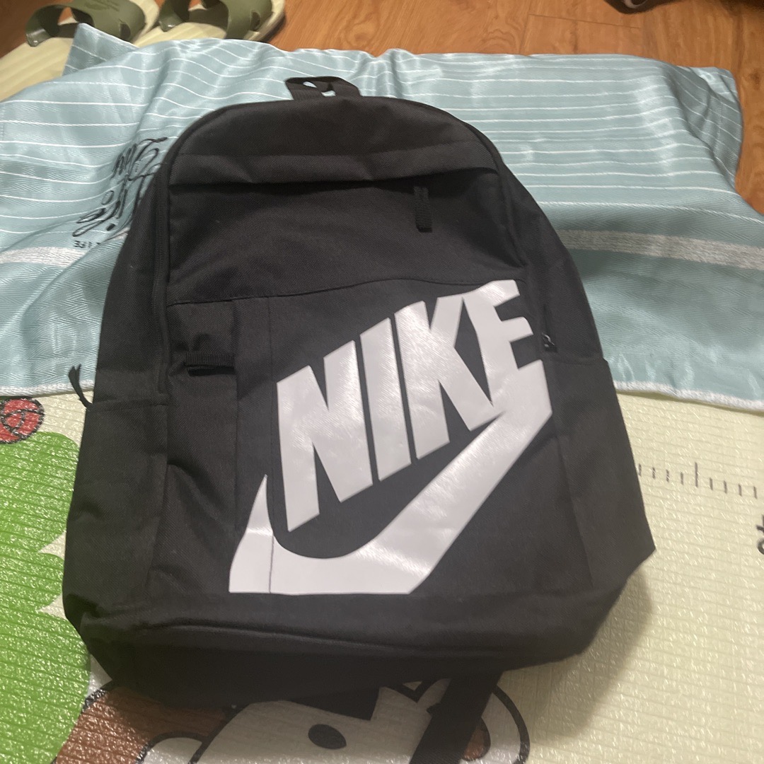 nike first copy bags