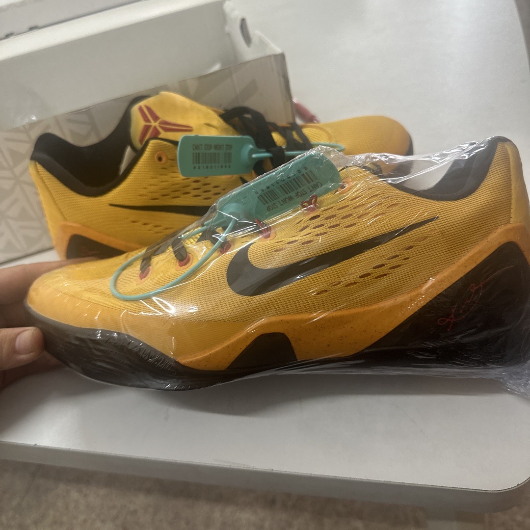 ★BRUCEページ★ How to Legit Check：Bruce Lee Kobe V (2025) - POIZON
