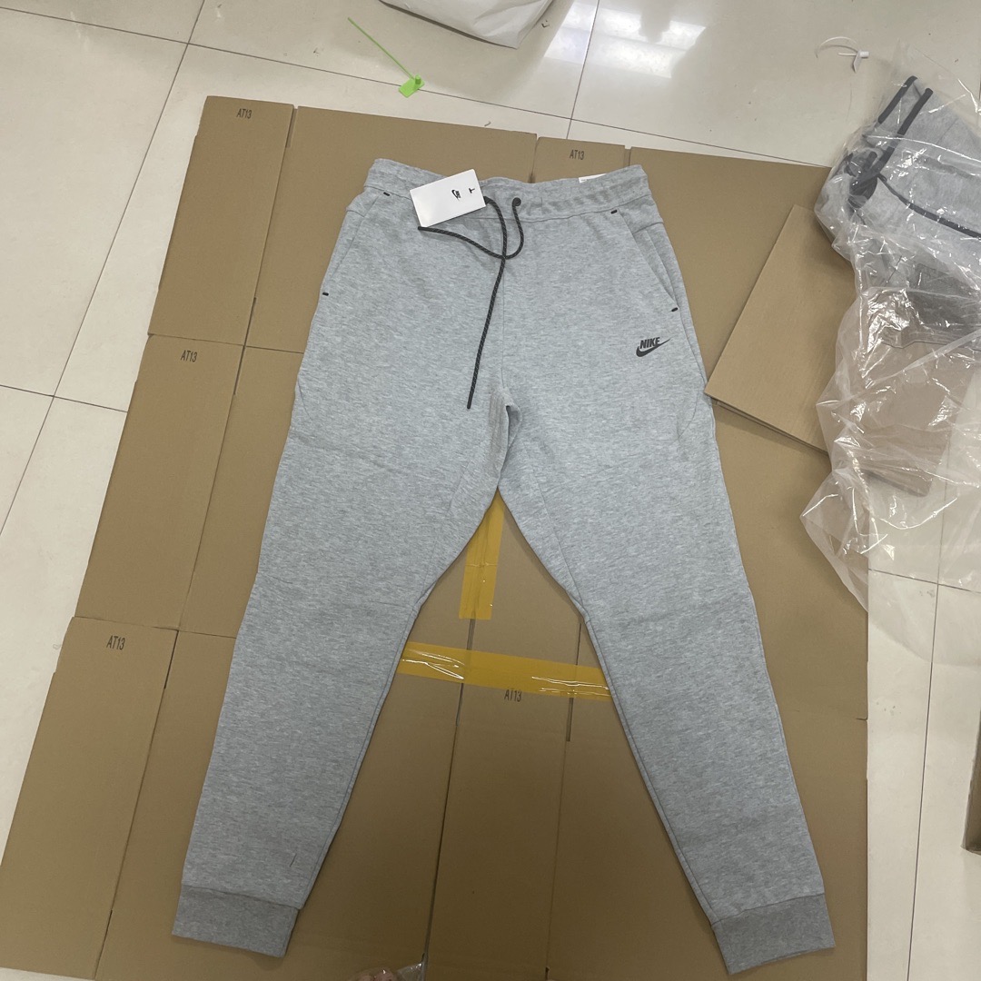 nike tech fleece joggers reddit