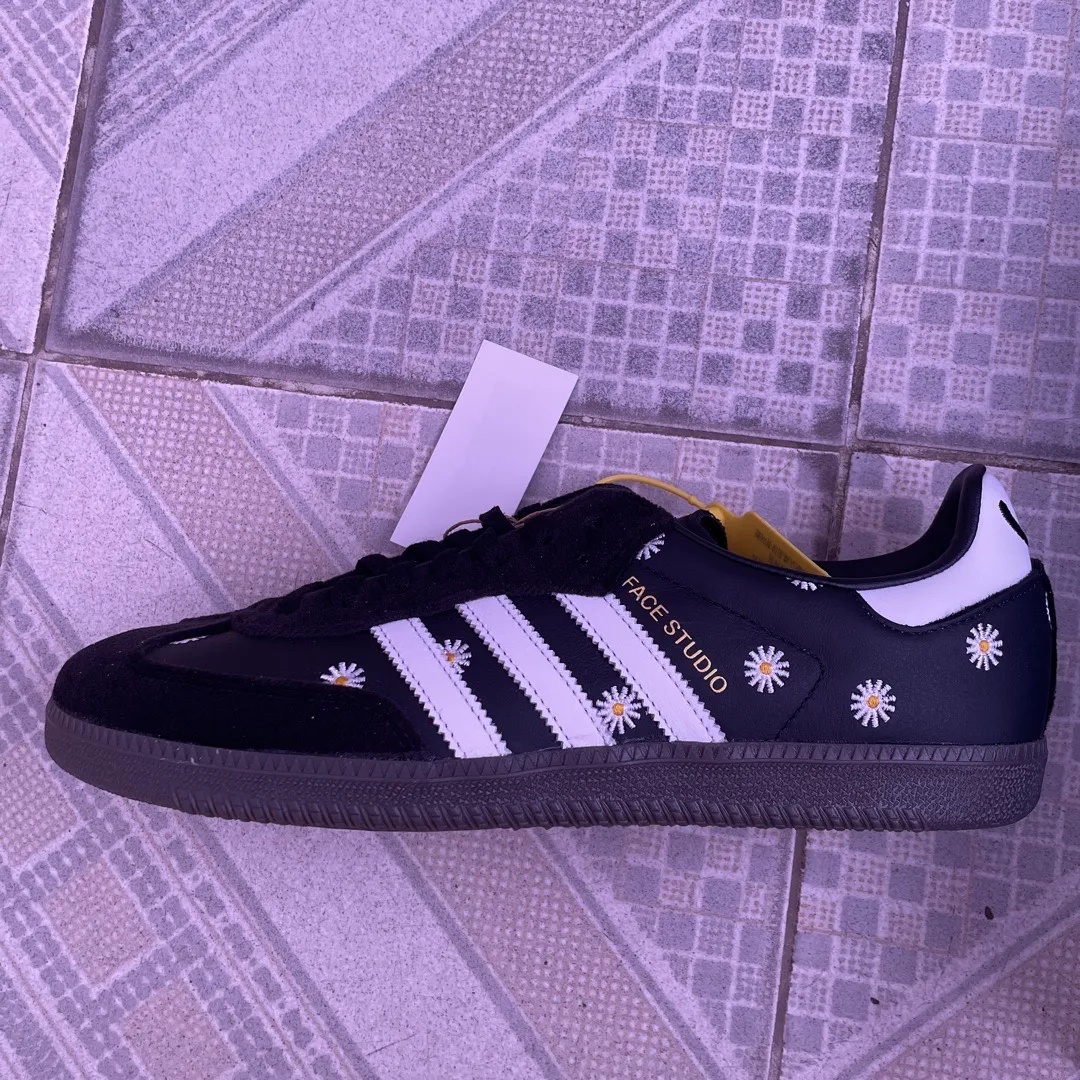 adidas gazelle silver green womens Adidas Samba OG Cloud White Core Black