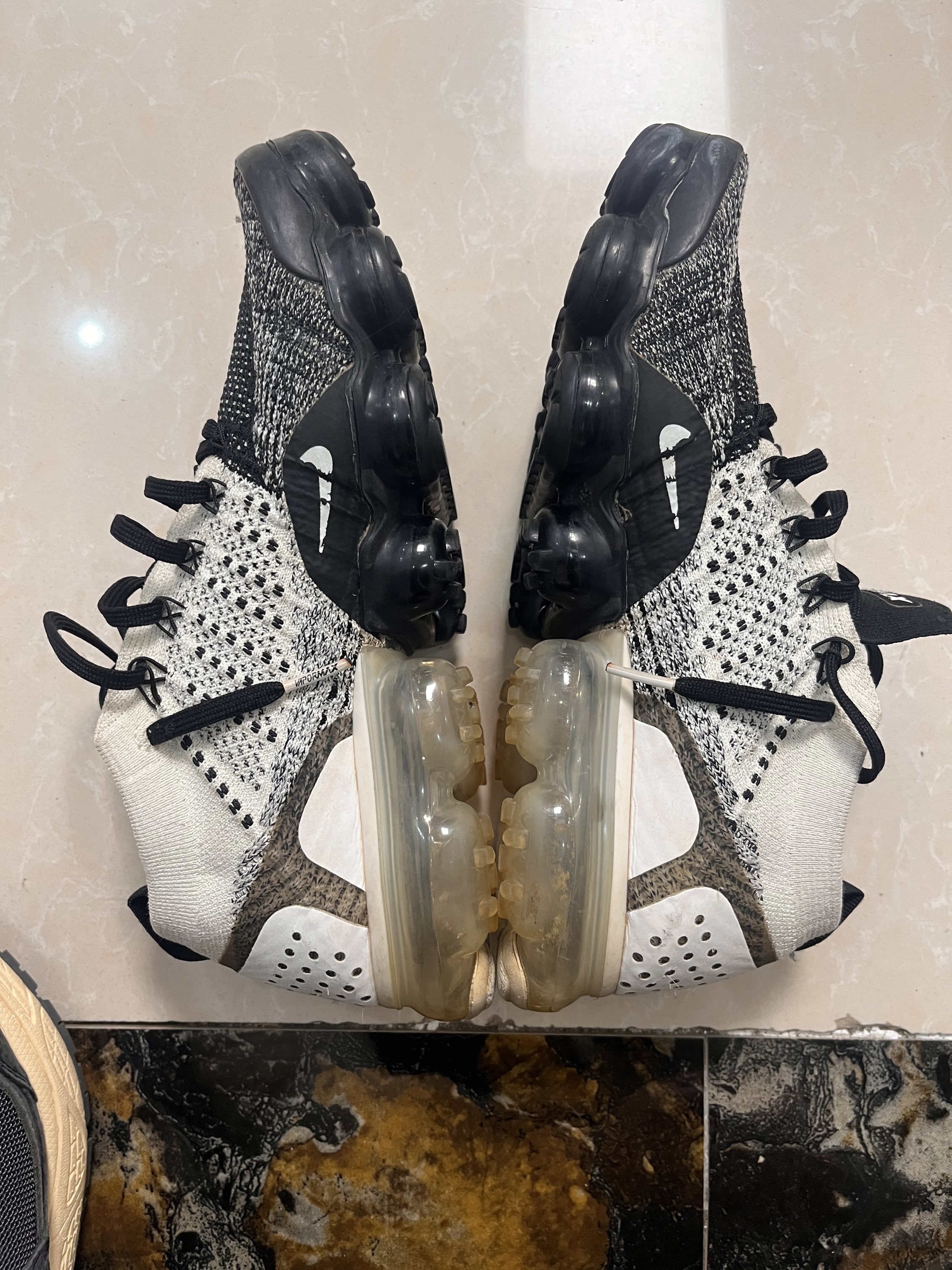 nike vapormax off white black real vs fake