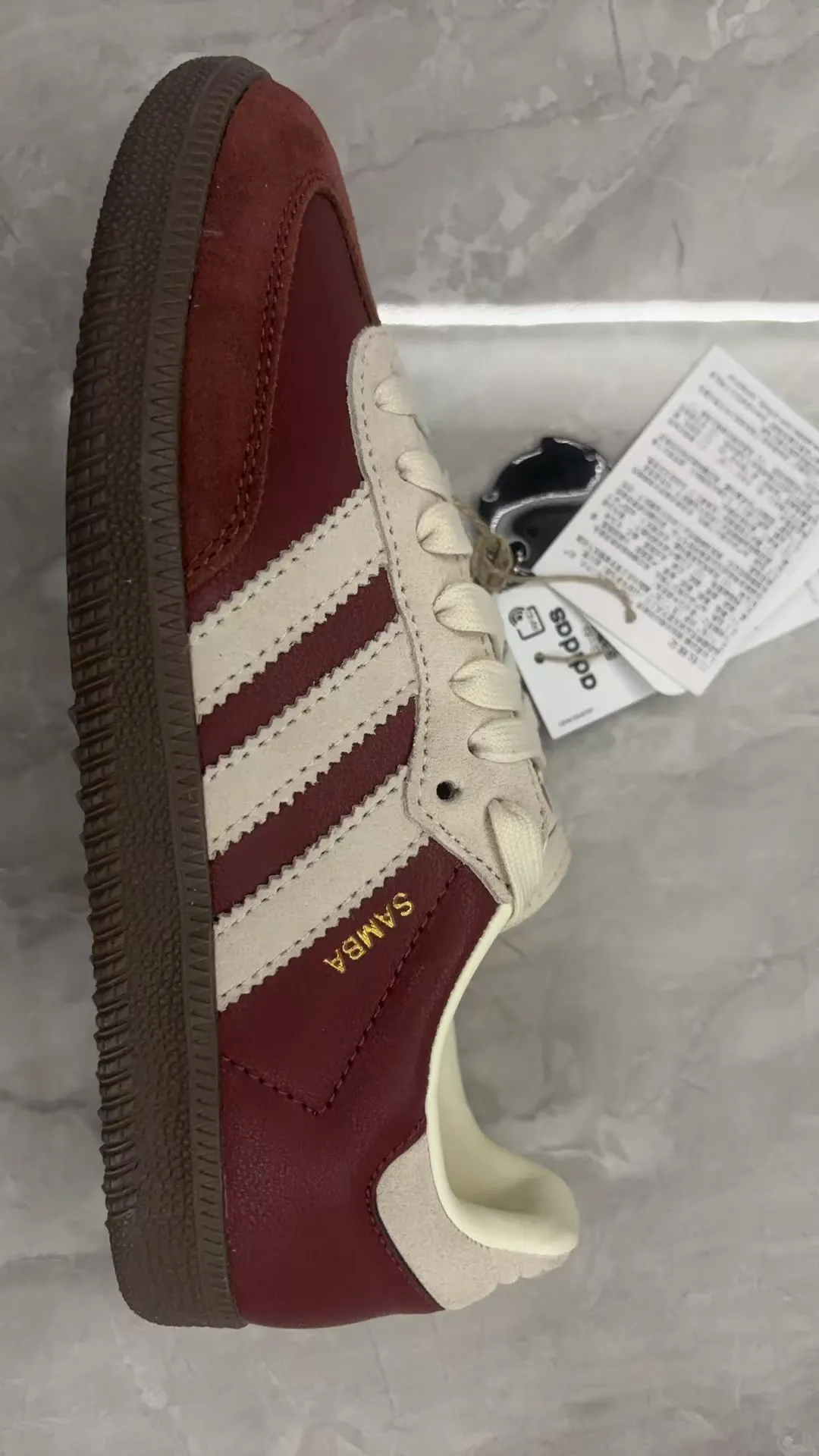 How to Spot FakeRed Adidas Samba Shoes Authenticity Check - POIZON How to Spot FakeRed Adidas Samba Shoes Authenticity Check - POIZON