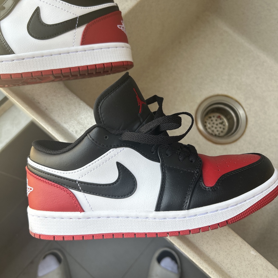 jordan 1 low black toe original vs fake