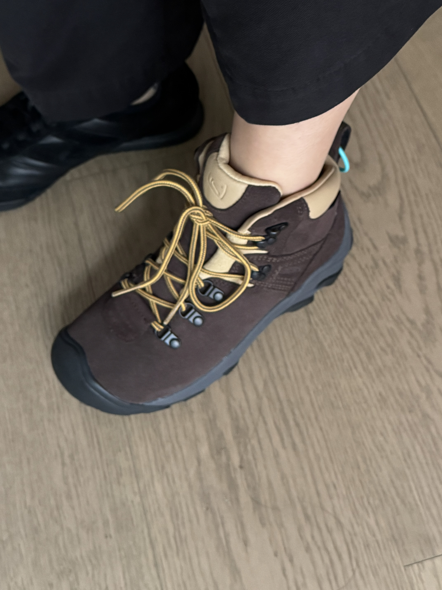 custom review-Keen Pyrenees Удобная противоскользящая и устойчивая к истиранию высокая походная обувь для женщин