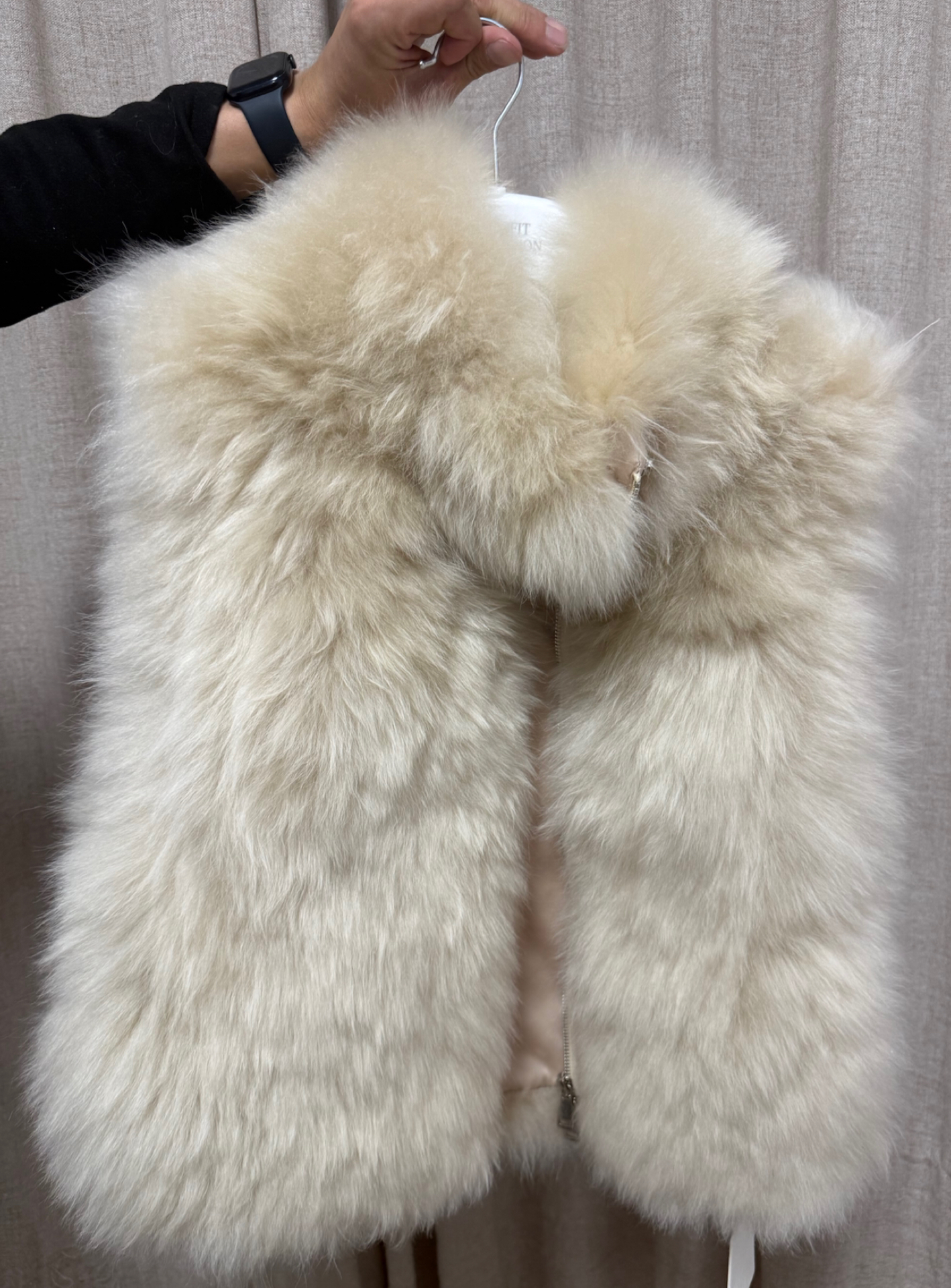 custom review-Коллекция MADOFIT Жилет Женские